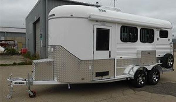 2025 Pinnacle Horse Floats 2 Horse Angle Load Horse Float with living quarters 2HAL-C-Ultimate image