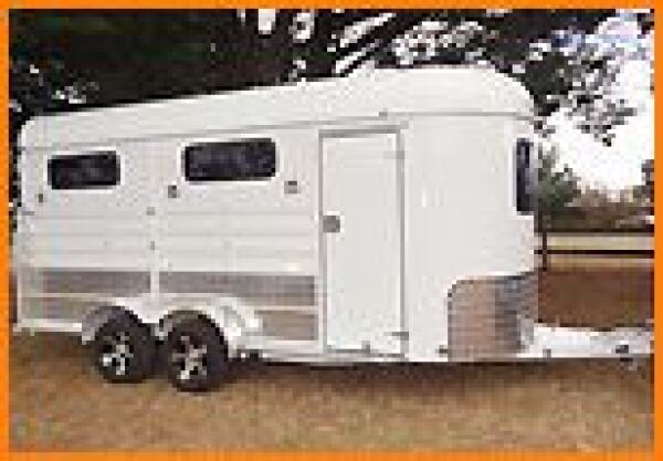 2025 Pinnacle Horse Floats 3 Horse Angle Load Float Custom Kitchen 3hal-ck image