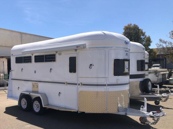 2025 Olympic Trailers 3 Horse Mustang Angle Load image