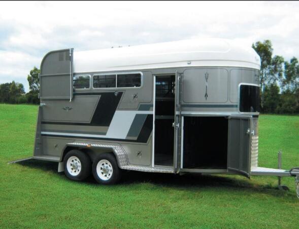 2025 Olympic Trailers 3 Horse Mustang Angle Load image