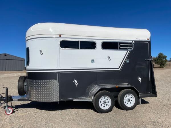 2025 NEW Olympic Mustang 2HAL/XL Bays image