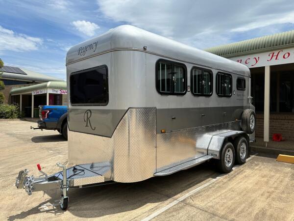 2025 Regency Floats Square 3 HAL Standard - IN STOCK NOW image