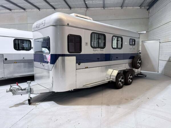 Regency Square Compact Camper 2 HAL WB image