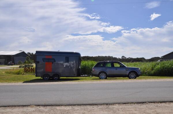 2025 Discovery Floats 2HSL Urban Weekender 13 6 image