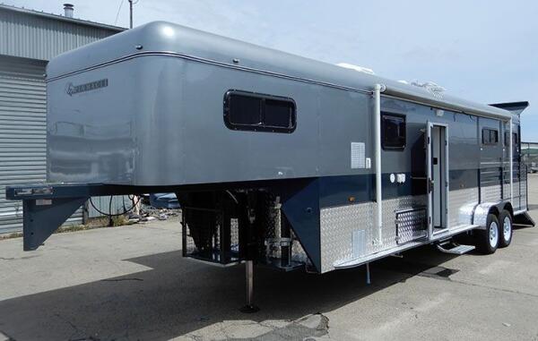 2025 Pinnacle Horse Floats 3 Horse Angle Load Gooseneck Ultimate Shower Tack Room image