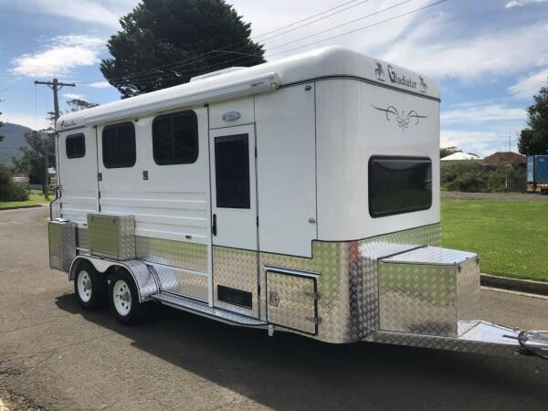 2025 Gladiator Horse Floats 2 Horse Angle Load Custom image