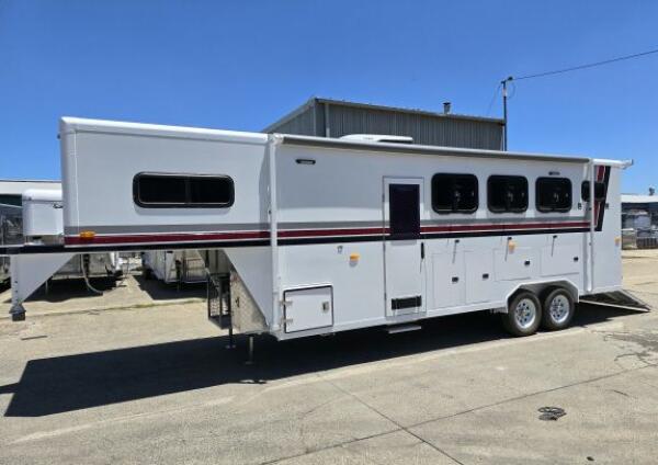 2025 Pinnacle Horse Floats 3HAL Full Width Composite Panel Gooseneck Shower Room Toilet 3HAL-FSR-COMP image